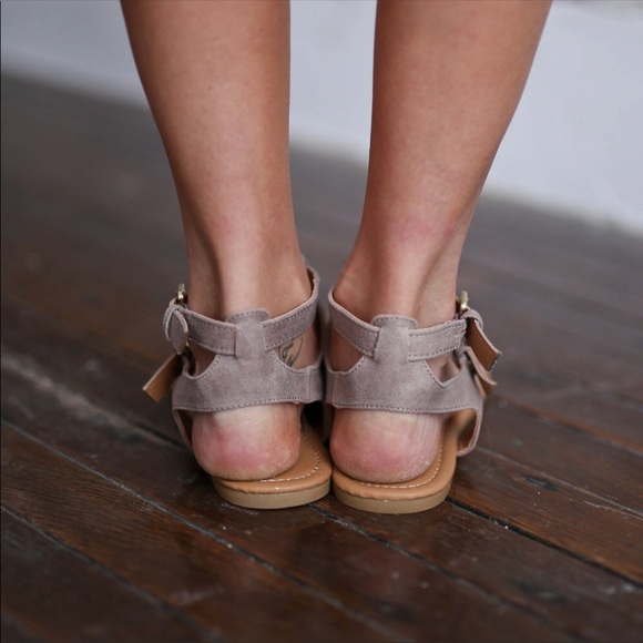 Hello Spring Sandals - Picture 5 of 5